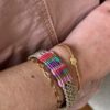 armband roze irene hussein macramé